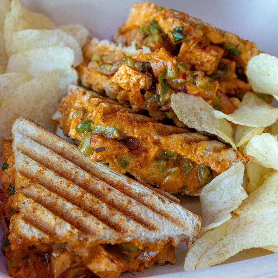 Grilled sandwich with potato chips