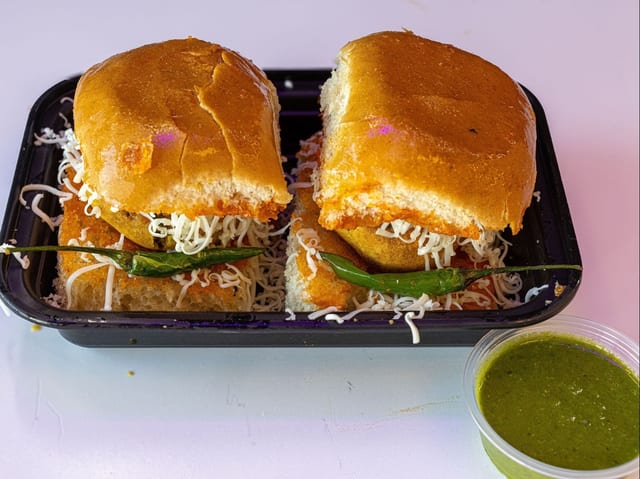 Cheese Vada Pav (S).
